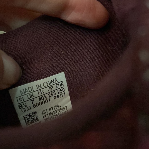 Adidas boosts - Picture 3 of 3